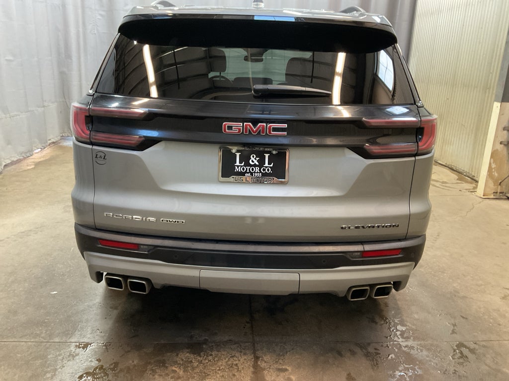 2024 GMC Acadia Elevation