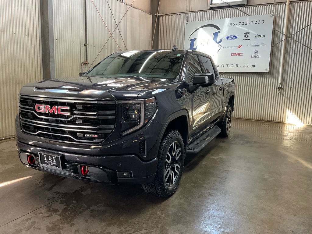 2024 GMC Sierra 1500 AT4