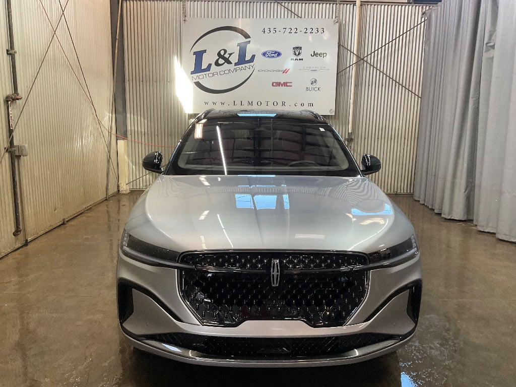 2025 Lincoln Nautilus Black Label