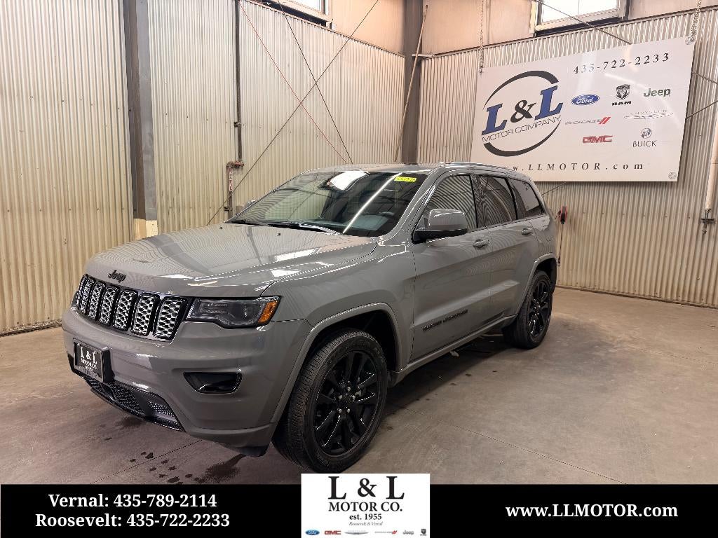 2020 Jeep Grand Cherokee Altitude 4WD's photo