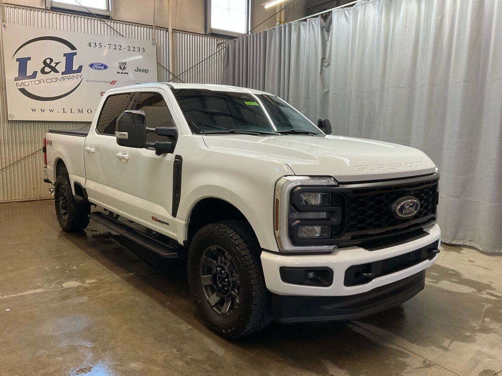 2024 Ford F-350 LARIAT