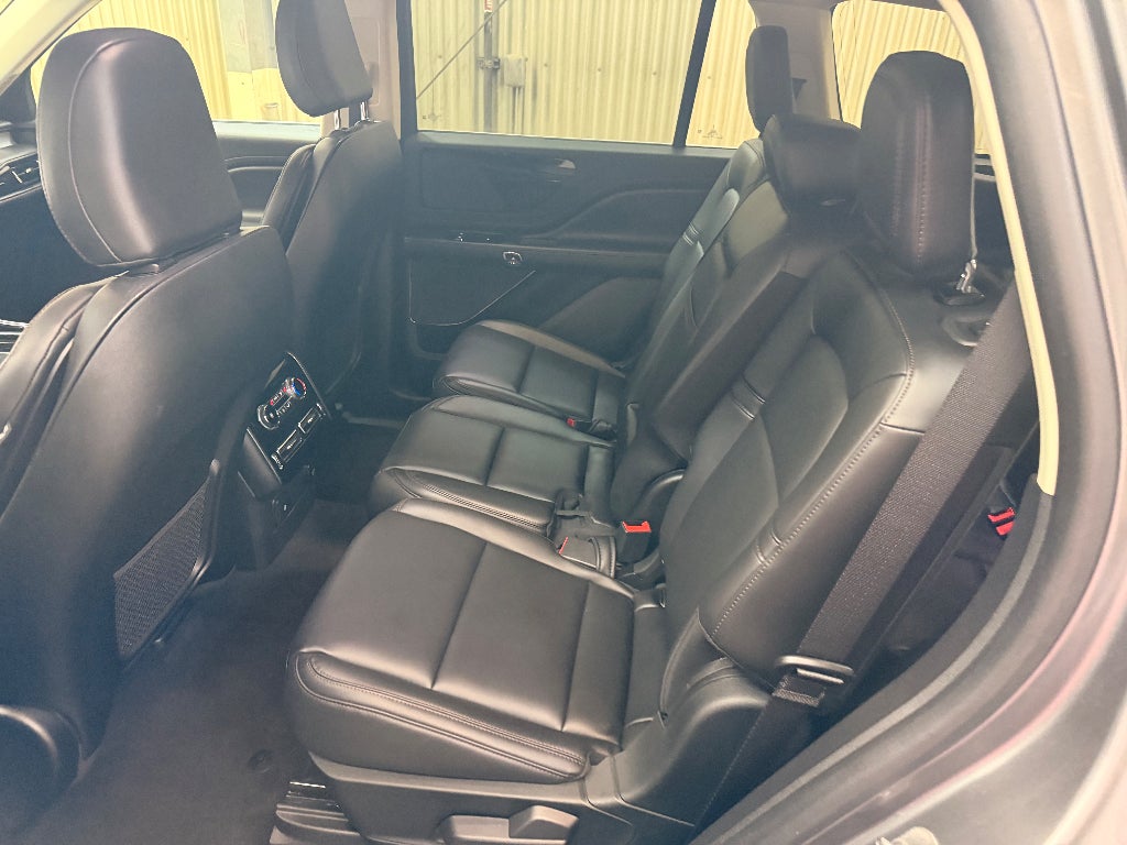 2023 Lincoln Aviator Standard