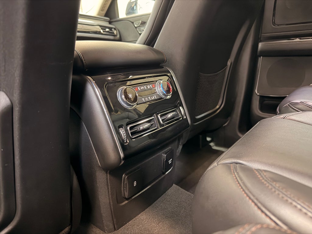 2023 Lincoln Aviator Standard