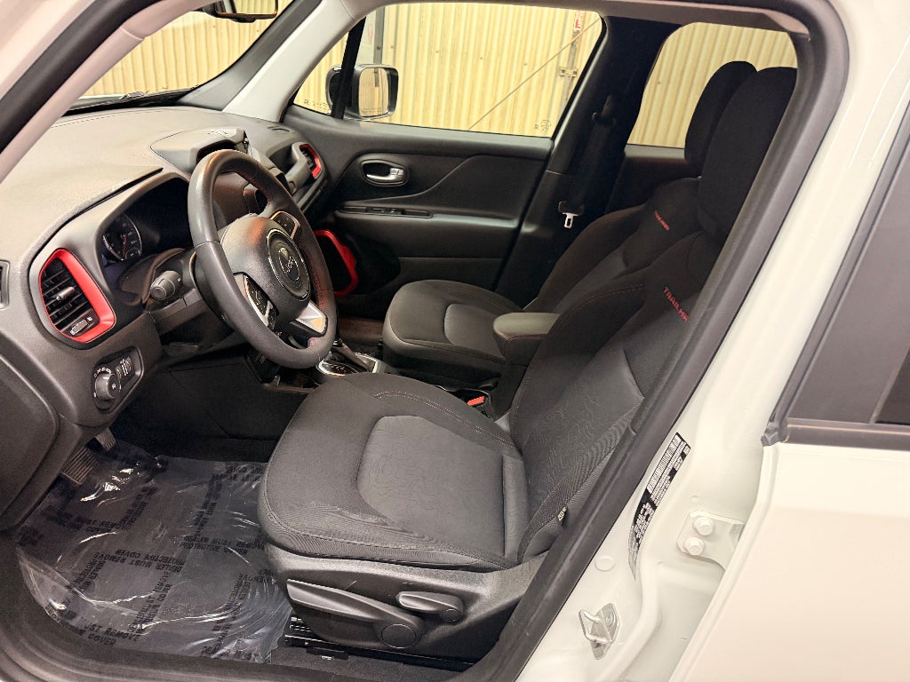 2023 Jeep Renegade Trailhawk